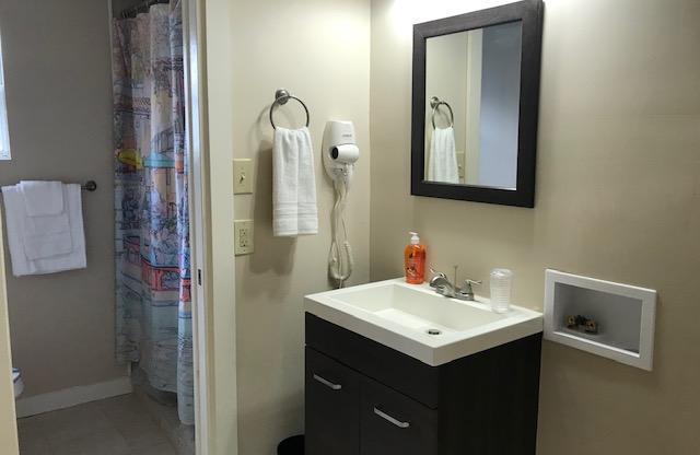 2 beds, 2 baths, 1,200 sqft, $1,500