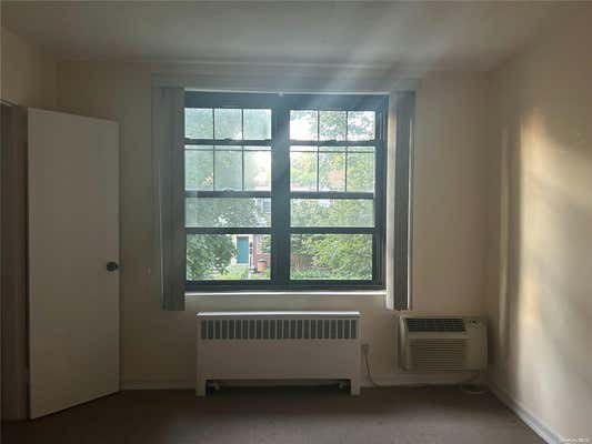 1 bed, 1 bath, $2,000, Unit B