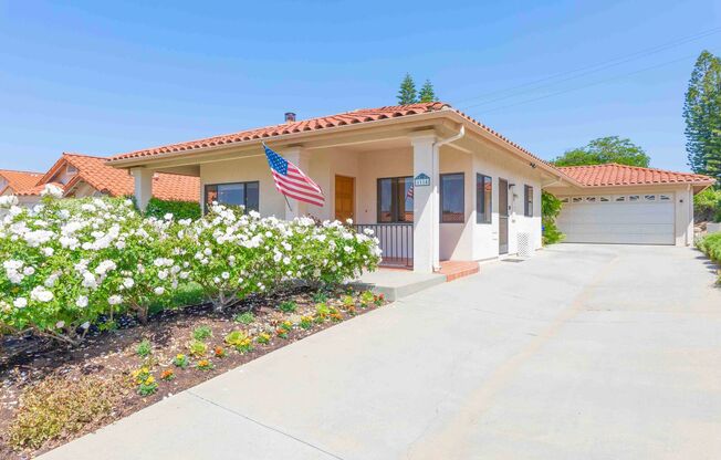 Lovely Single Story Home in the Desirable & Sought-after Gated 55+ East Ridge Community of Fallbrook, CA!