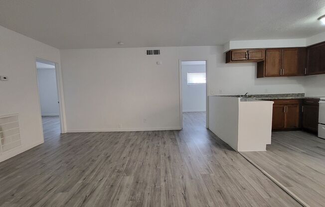 2 beds, 2 baths, $1,200