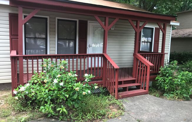 3 beds, 2 baths, $1,600