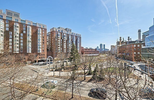 1 bed, 1 bath, 854 sqft, $3,500, Unit 428