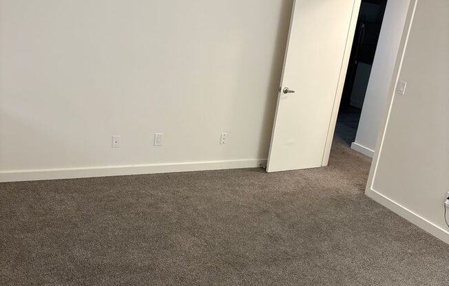 2 beds, 1 bath, 900 sqft, $1,495, Unit 41