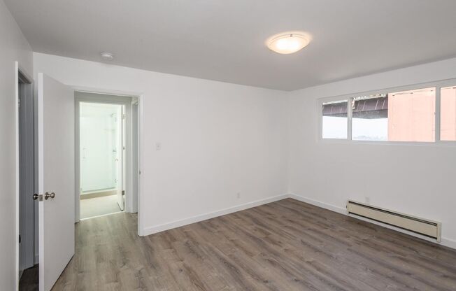 2 beds, 2 baths, $4,650, Unit 204