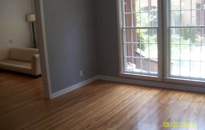 2 beds, 1 bath, 1,100 sqft, $3,000