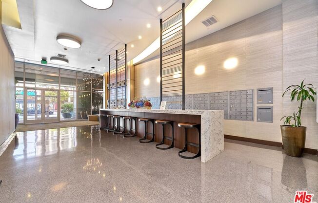 2 beds, 2 baths, 1,010 sqft, $3,050, Unit 404