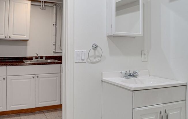 Studio, 1 bath, $1,595, Unit 11