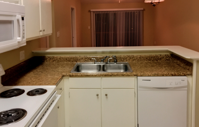 2 beds, 2 baths, $1,500