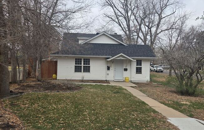 1201 16th Ave (DUPLEX)