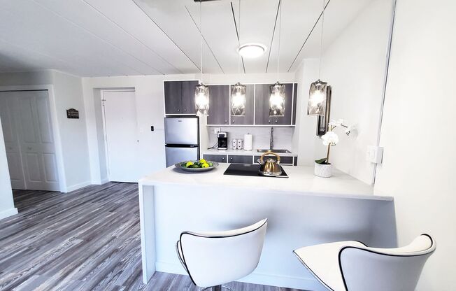 1 bed, 1 bath, 600 sqft, $999