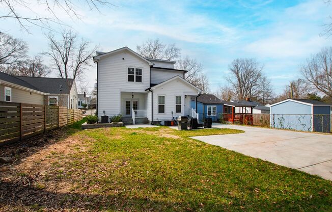 3 beds, 2.5 baths, $1,900, Unit Unit A