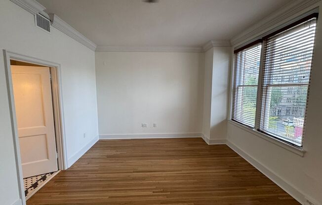 515 N Church Street Unit 303