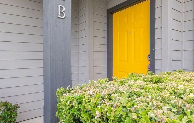 Simple Living 2 Bedroom, 2 Bath Home Near Austin-Bergstrom International Airport