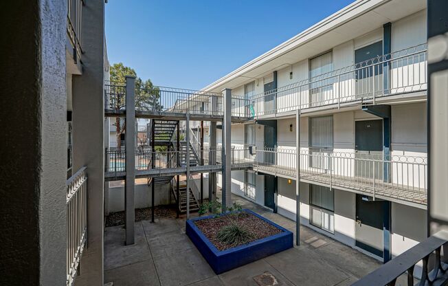 1 bed, 1 bath, 535 sqft, $900, Unit 6