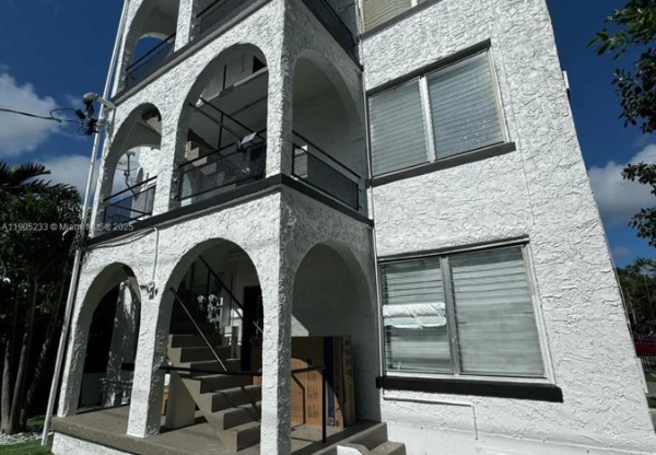 444 PONCE DE LEON BLVD