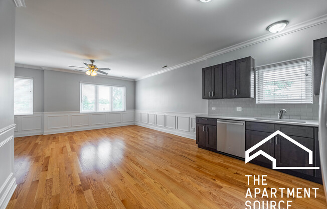 738 North Avers Avenue