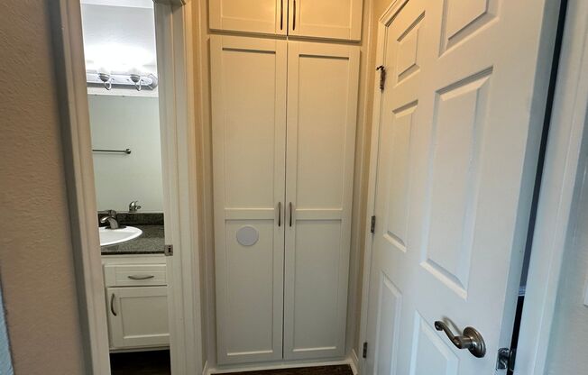 1 bed, 1 bath, 688 sqft, $2,150, Unit 0216