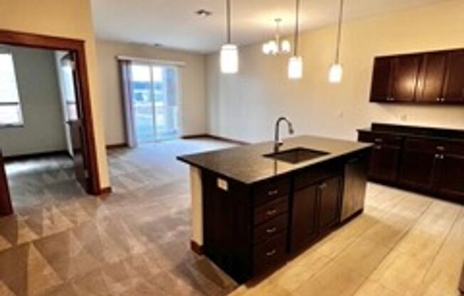 1 bed, 1 bath, $1,295, Unit 209
