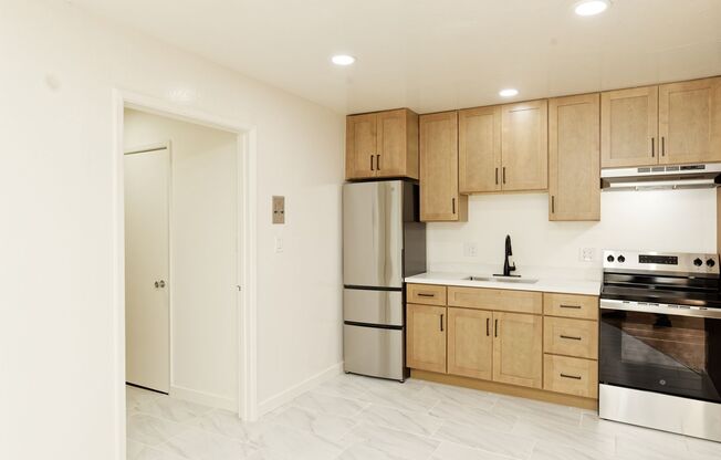 1 bed, 1 bath, 700 sqft, $2,450, Unit 118