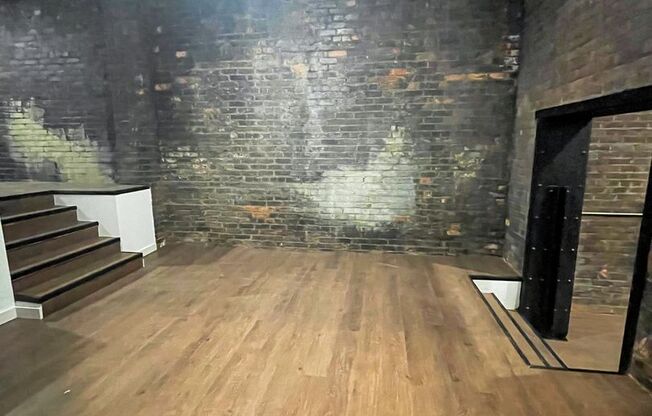 1 bed, 1 bath, 525 sqft, $1,475, Unit House