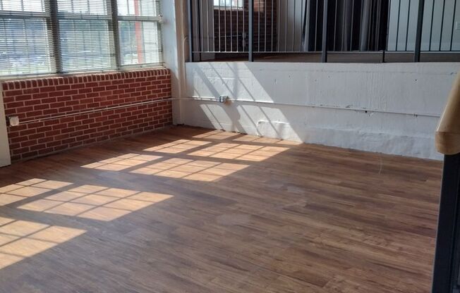 Studio, 1 bath, 1,406 sqft, $2,130, Unit 102