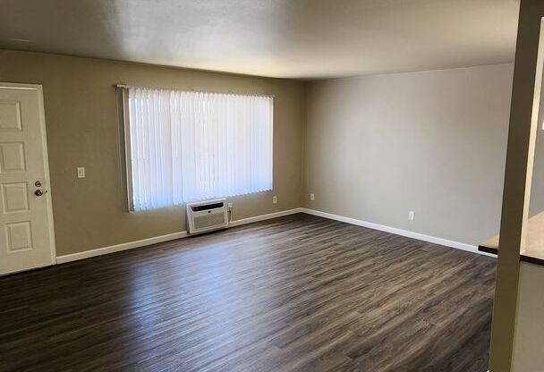 1 bed, 1 bath, 720 sqft, $1,990, Unit 21
