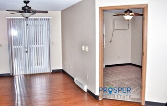 2 beds, 1.5 baths, 760 sqft, $950, Unit PU410X-218