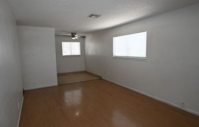 2 Bedroom Apt- Downtown -  NO PETS
