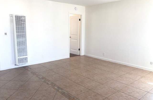 1 bed, 1 bath, $1,825, Unit 235 Weitzel Street #D