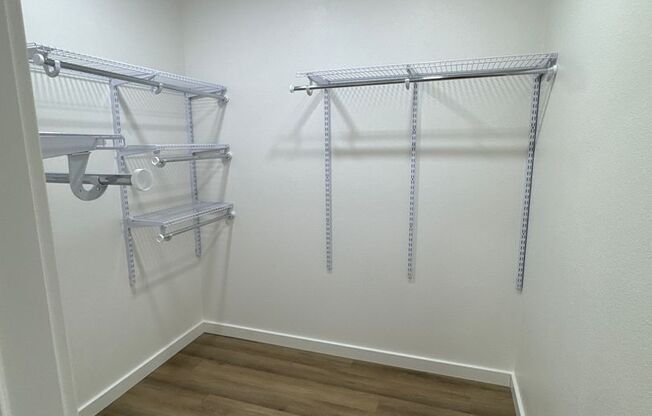 3073-3077 North Fremont