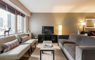 211 E 51 ST