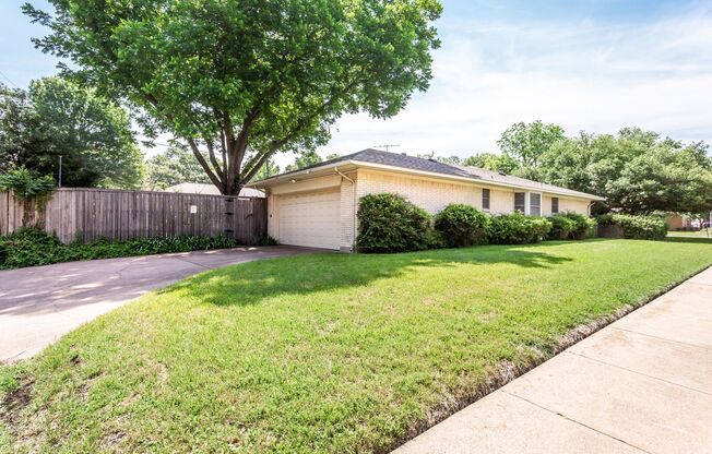 Charming 4-Bed, 2.5-Bath home in University Terrace!