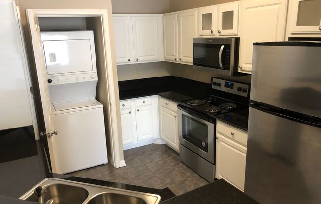 1 bed, 1 bath, 732 sqft, $1,199, Unit 09305