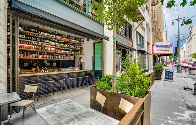 2 beds, 1 bath, 1,100 sqft, $2,700, Unit 407