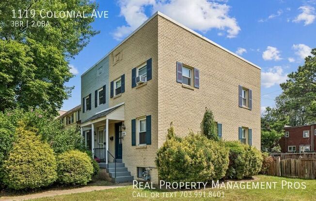 1119 COLONIAL AVE