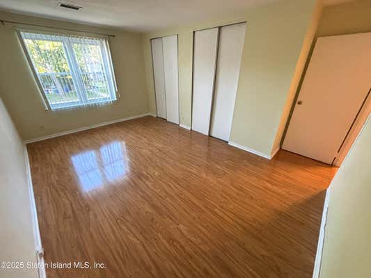 30 FENWAY CIR