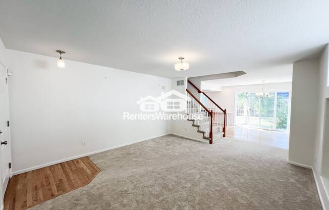 4504 LYNDENWOOD CIR