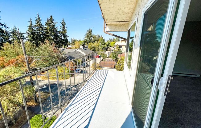 3 beds, 2 baths, 1,864 sqft, $3,495, Unit 420