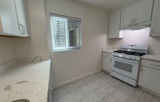 Outside Leasing - 1 West Santa Inez