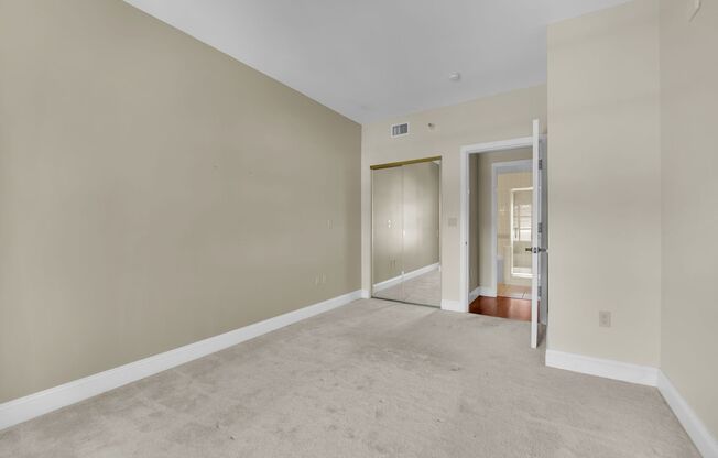 1 bed, 1 bath, 735 sqft, $1,650, Unit 441