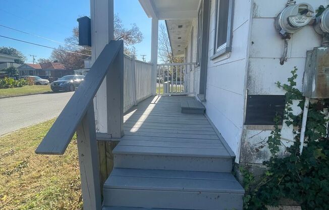 126 B Suffolk Ave, Colonial Heights, VA 23834