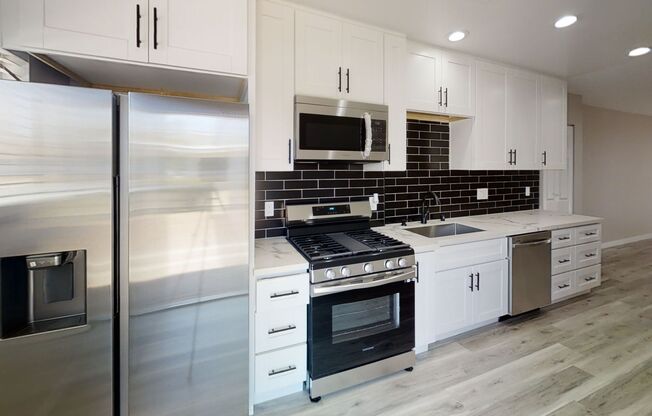 4 beds, 2 baths, $7,000, Unit 5062 55th St.
