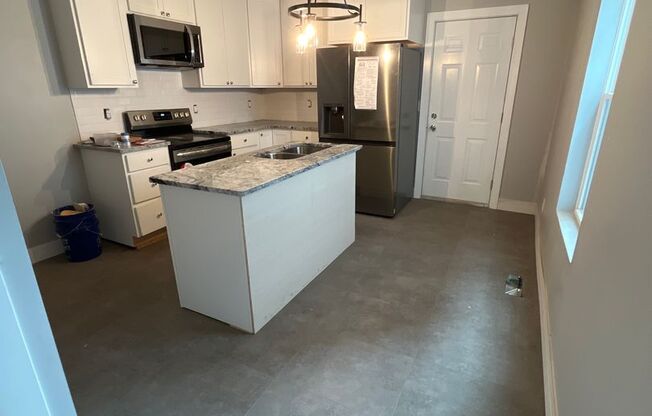 2 beds, 1 bath, $1,050, Unit 1799