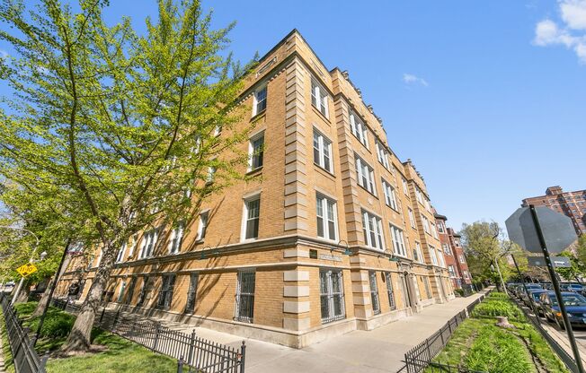 2 beds, 1 bath, 569 sqft, $2,250, Unit 1110-2nd Floor