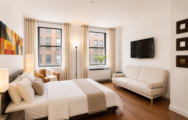1 bed, 1 bath, 361 sqft, $3,400, Unit 408