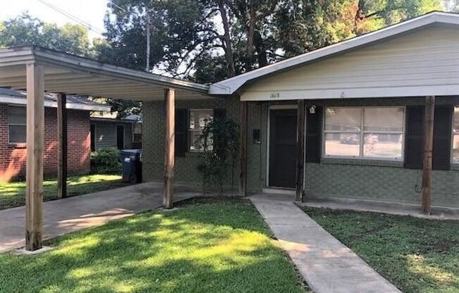 1618 W St. Mary Blvd