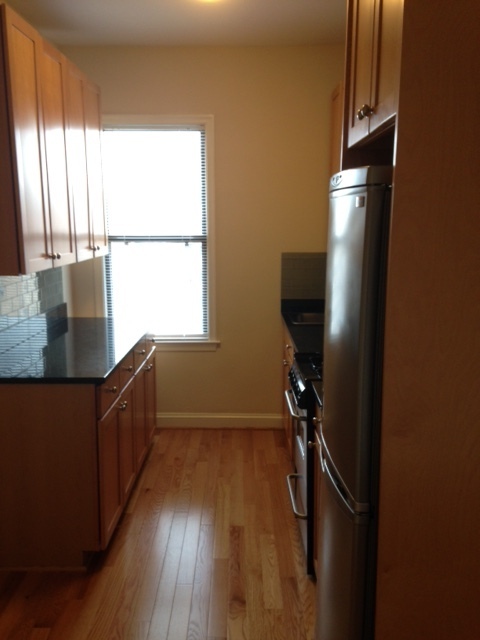 1 bed, 1 bath, 655 sqft, $3,280, Unit W302