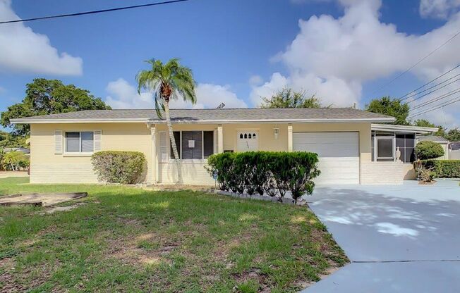 Beautiful 2/2 ~1000Sq. Ft. with NEW floors, recently updated Kitchen with GRANITE!!