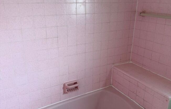 7111-13 W Brentwood Ave