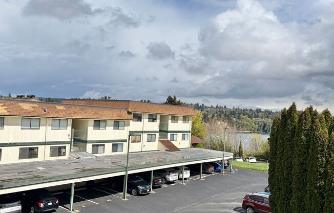 Affordable 2bed/2bath Condo Close to Everything